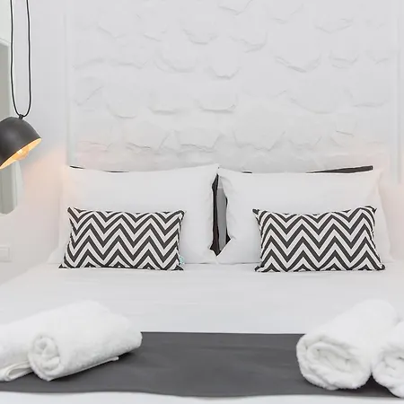 Panos מלון דירות